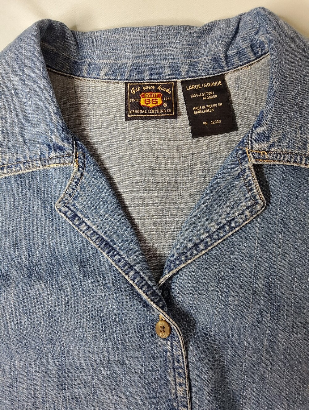 Route 66 Vintage Light Blue Denim Button-Front Tie Hem Sleeveless Shirt - Picture 6 of 6